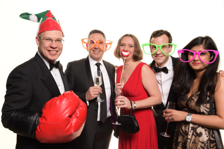 event-extras-photo-booth-pod-uk-viral-media-vision